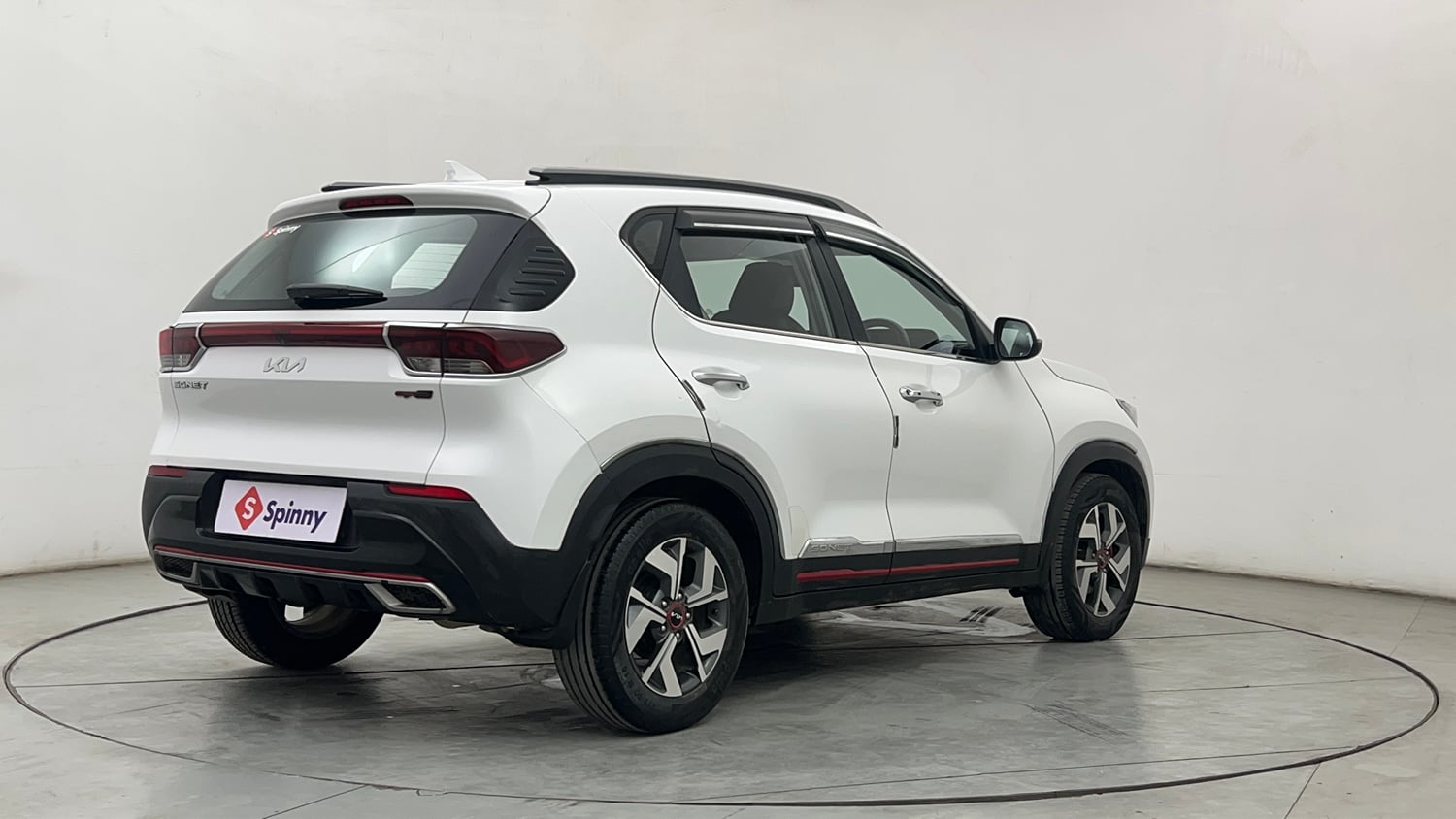 Used 2022 Kia Sonet GTX Plus 1.5 AT Diesel Automatic exterior RIGHT REAR CORNER VIEW