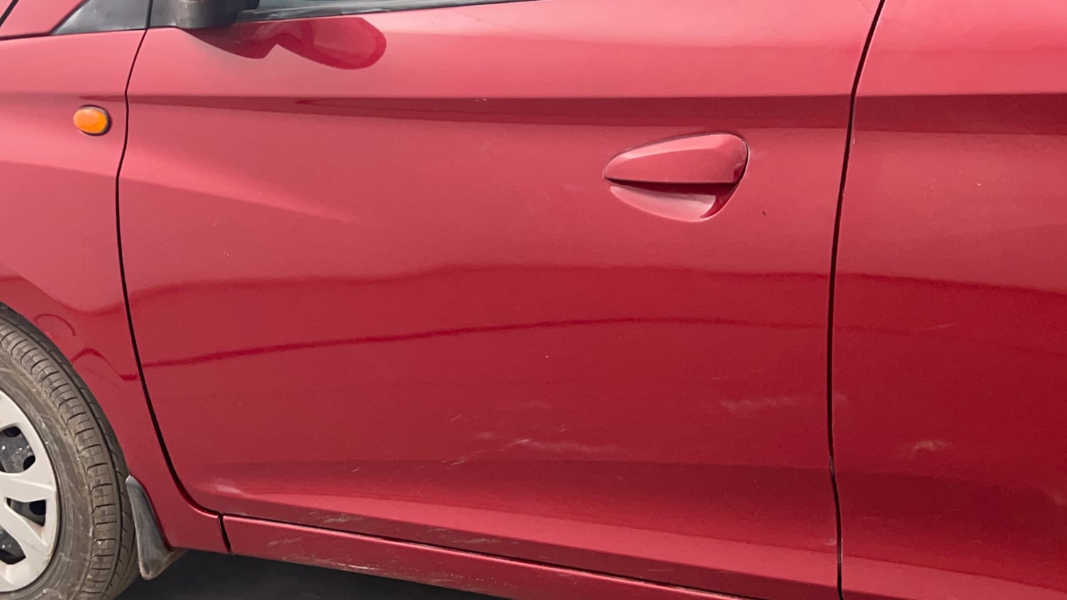 Used 2015 Hyundai Eon Magna + Petrol Manual dents MINOR SCRATCH
