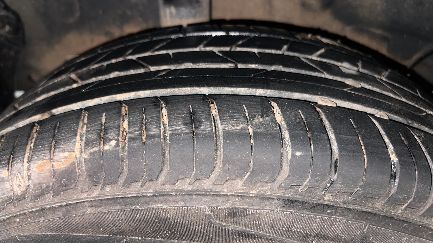 Used 2024 Hyundai New i20 Asta (O) 1.2 IVT Petrol Automatic tyres RIGHT REAR TYRE TREAD VIEW