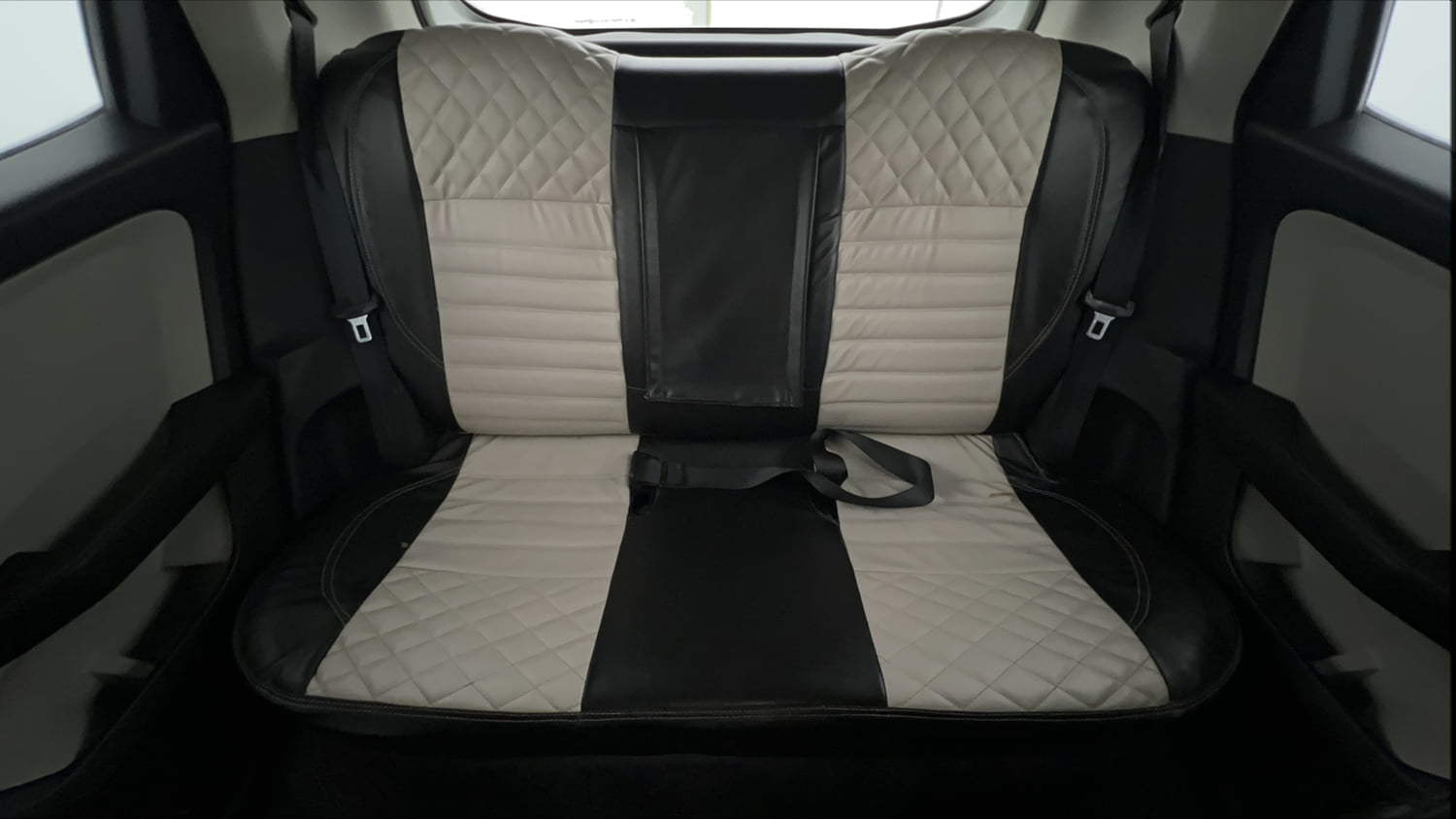 Used 2024 Tata Altroz XE Plus Diesel Diesel Manual interior REAR SEAT CONDITION VIEW