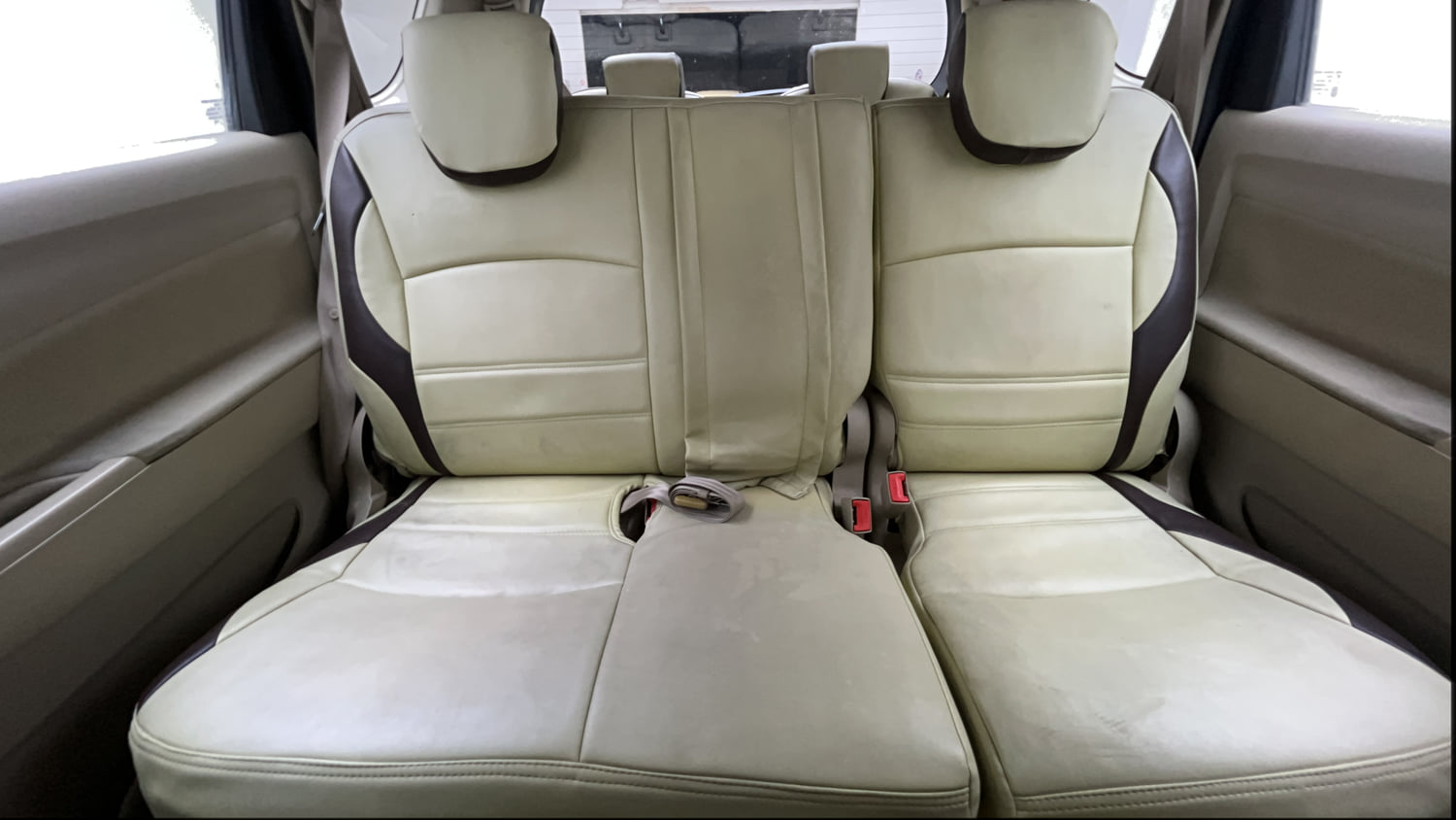 Used 2018 Maruti Suzuki Ertiga ZXI Petrol Manual interior REAR SEAT CONDITION VIEW