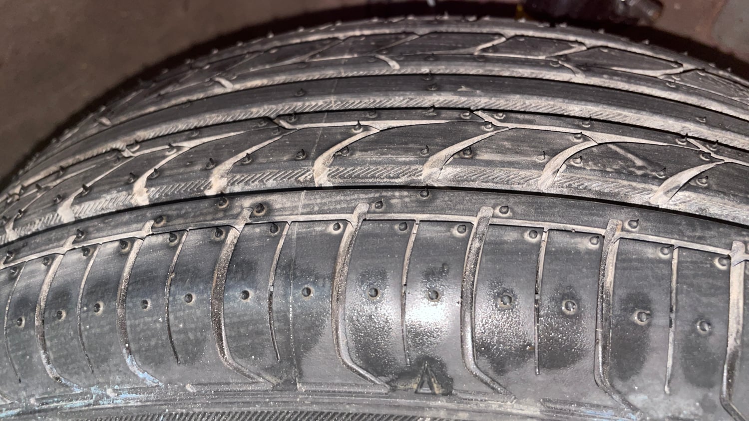 Used 2016 Honda Brio VX MT Petrol Manual tyres RIGHT FRONT TYRE TREAD VIEW