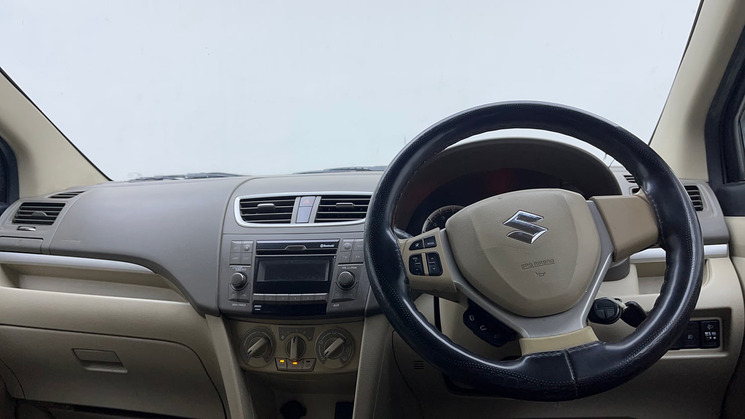 Used 2018 Maruti Suzuki Ertiga ZXI Petrol Manual interior DASHBOARD VIEW
