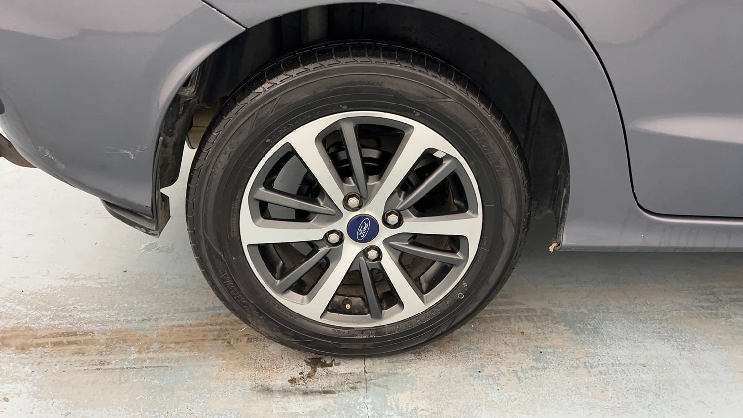 Used 2020 Ford Figo Aspire Titanium Plus 1.5 TDCi Diesel Manual tyres RIGHT REAR TYRE RIM VIEW