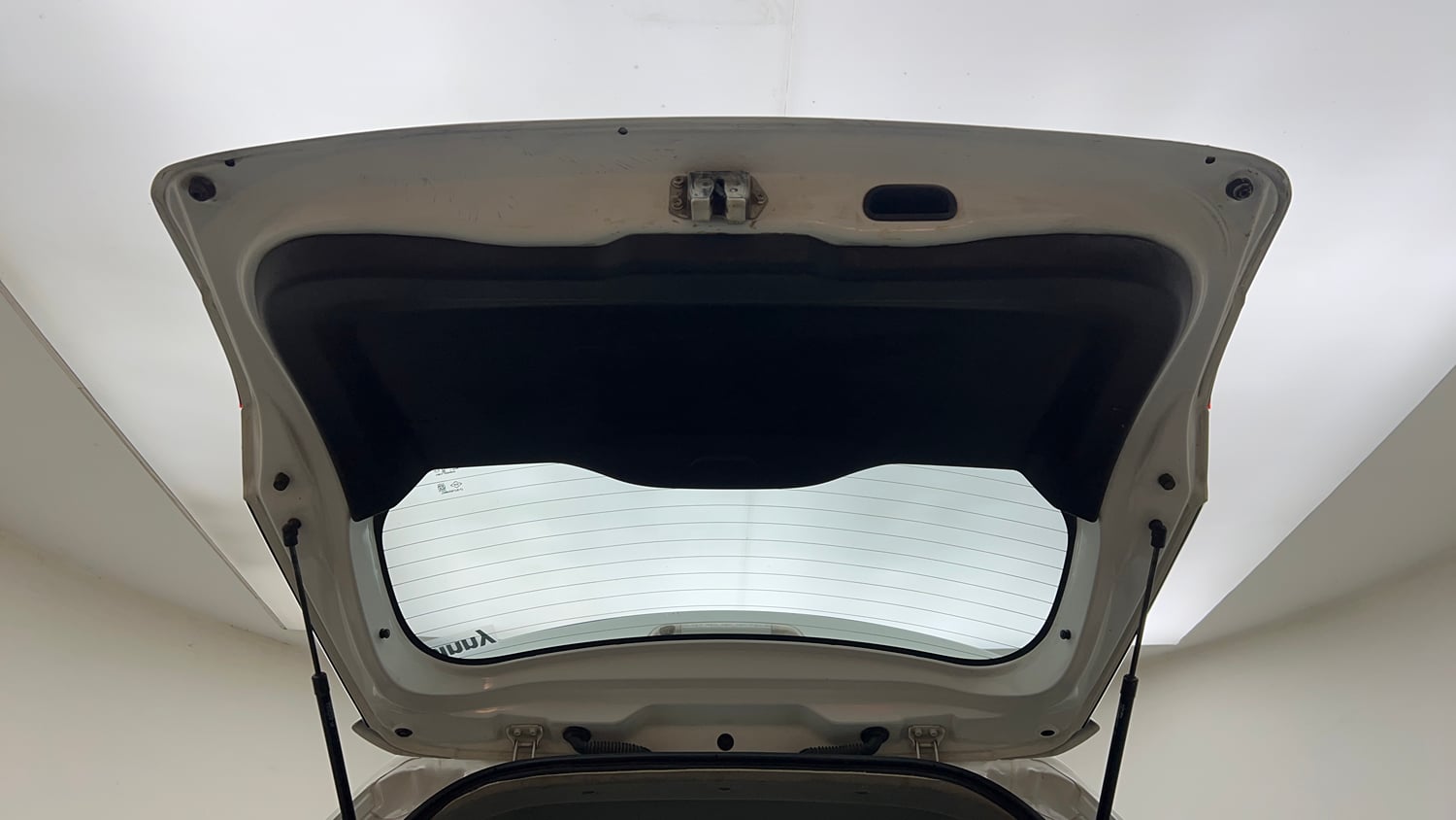 Used 2022 maruti-suzuki Vitara Brezza ZXi Petrol Manual interior DICKY DOOR OPEN VIEW