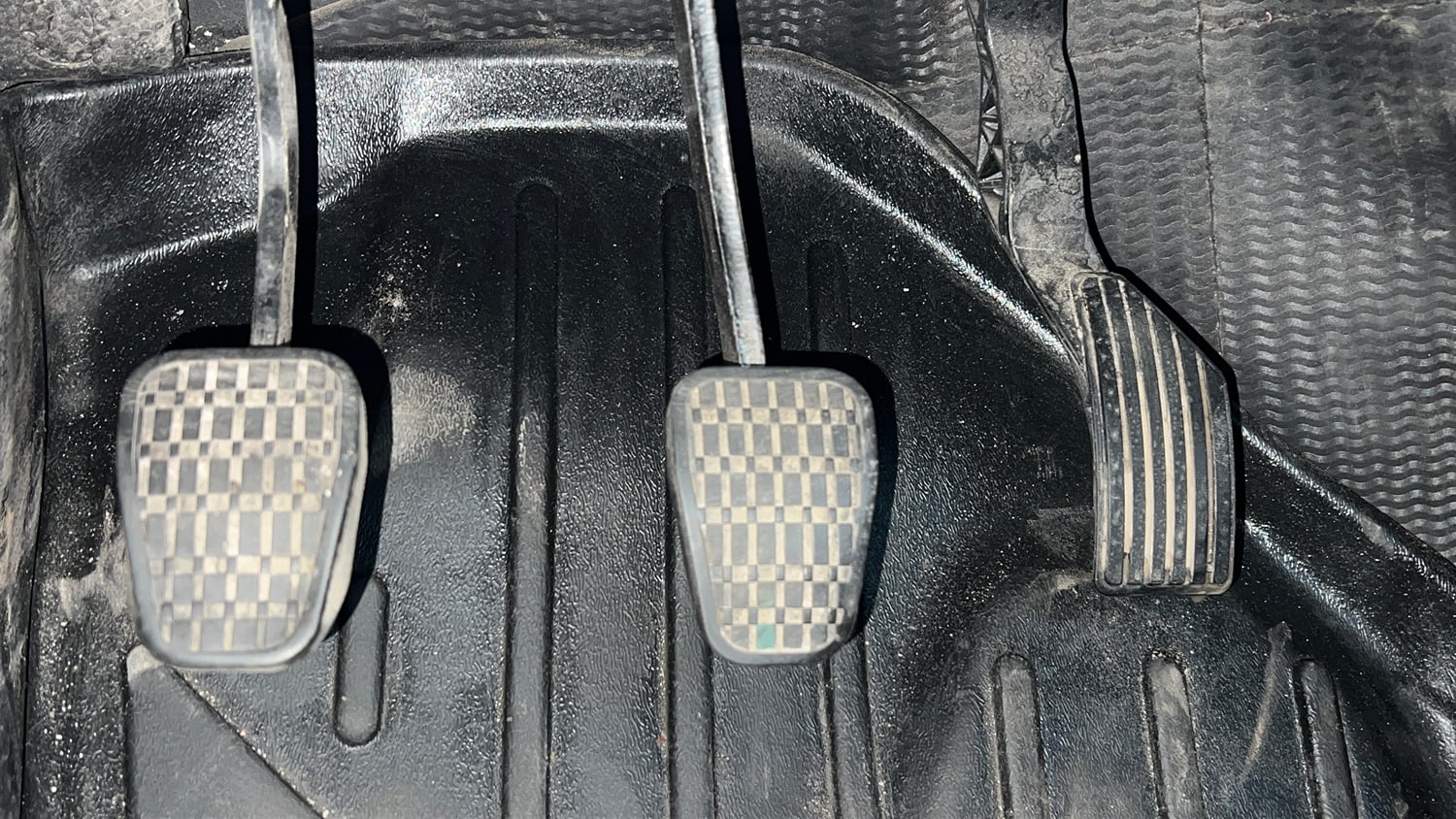 Used 2022 Tata Altroz XE Petrol Petrol Manual interior PEDALS VIEW