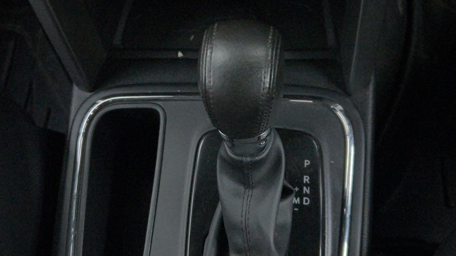 Used 2024 Mahindra Thar LX Hard Top Petrol AT RWD Petrol Automatic interior GEAR  KNOB VIEW