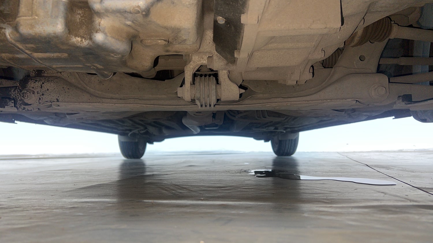 Used 2020 Honda Amaze 1.2 VX MT Petrol Petrol Manual extra FRONT LEFT UNDERBODY VIEW