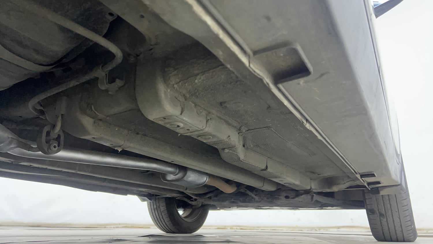 Used 2019 Hyundai Creta SX 1.6 AT Petrol Petrol Automatic extra REAR RIGHT UNDERBODY VIEW