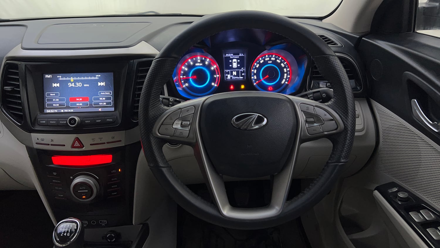 Used 2022 Mahindra XUV 300 W8 (O) 1.2 Petrol Petrol Manual interior STEERING VIEW