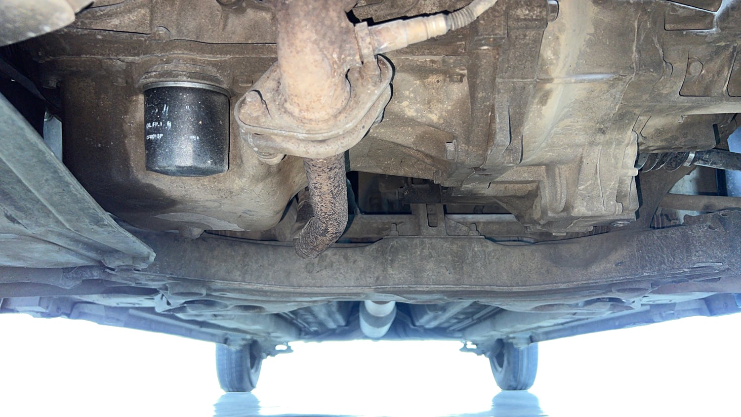 Used 2014 Maruti Suzuki Swift VXi Petrol Manual extra FRONT LEFT UNDERBODY VIEW