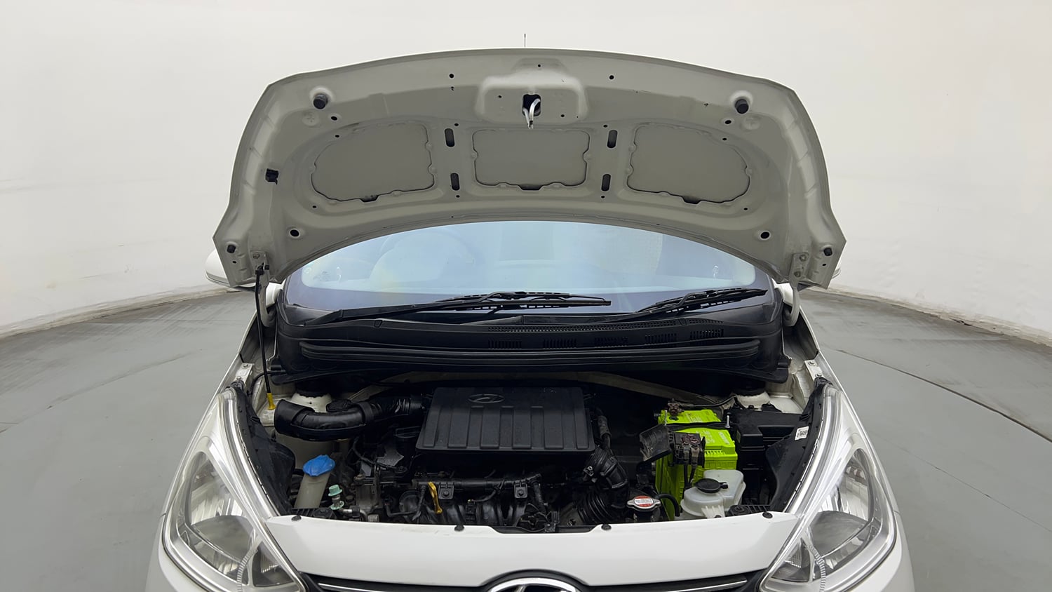 Used 2016 Hyundai Grand i10 Sportz 1.2 Kappa VTVT Petrol Manual engine ENGINE & BONNET OPEN FRONT VIEW