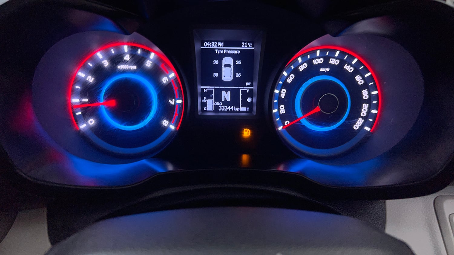 Used 2022 Mahindra XUV 300 W8 (O) 1.2 Petrol Petrol Manual interior CLUSTERMETER VIEW