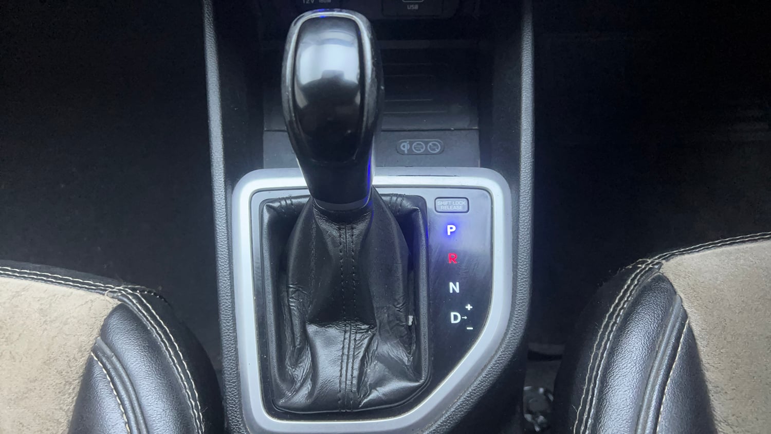 Used 2019 Hyundai Creta SX 1.6 AT Petrol Petrol Automatic interior GEAR  KNOB VIEW