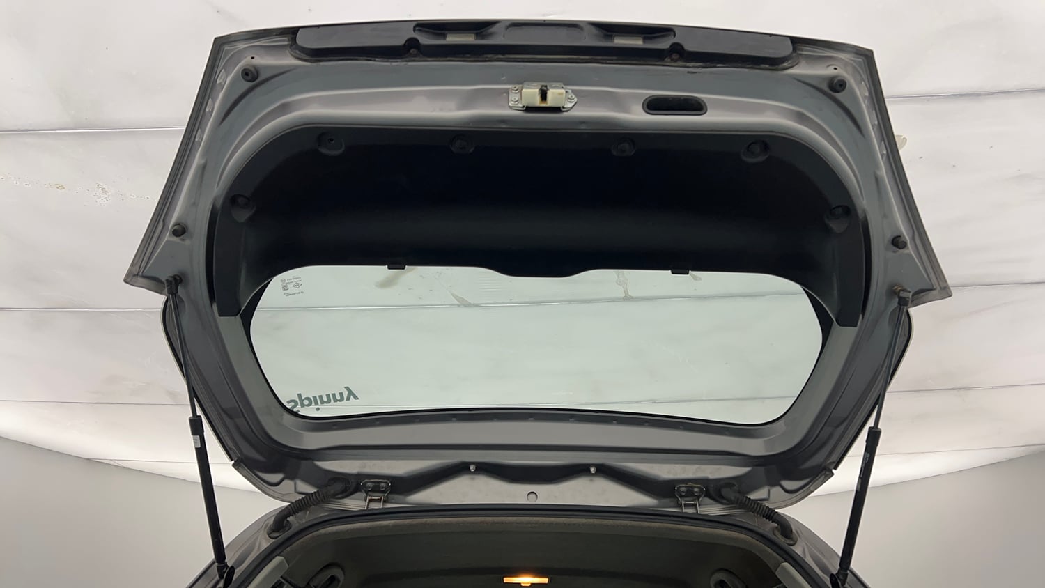 Used 2013 Maruti Suzuki Swift VXi Petrol Manual interior DICKY DOOR OPEN VIEW