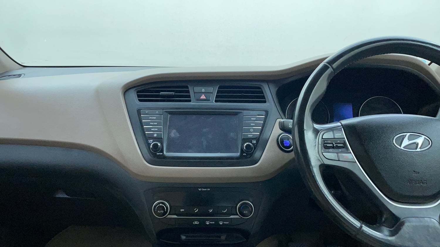 Used 2015 Hyundai Elite i20 Asta 1.2 Petrol Manual interior MUSIC SYSTEM & AC CONTROL VIEW