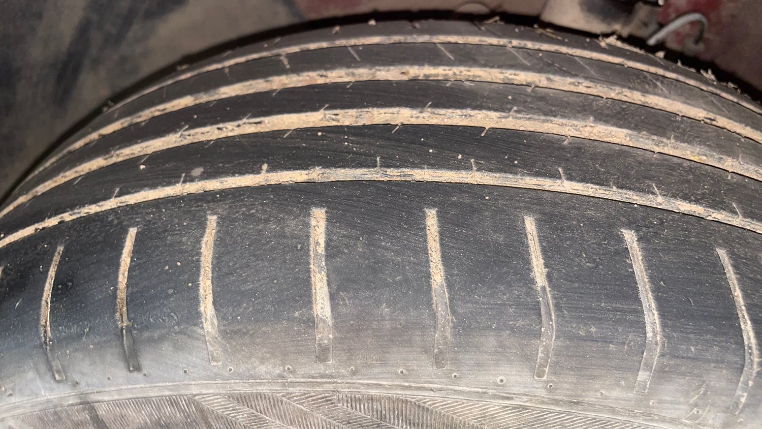 Used 2015 Hyundai Elite i20 Asta 1.2 Petrol Manual tyres LEFT FRONT TYRE TREAD VIEW