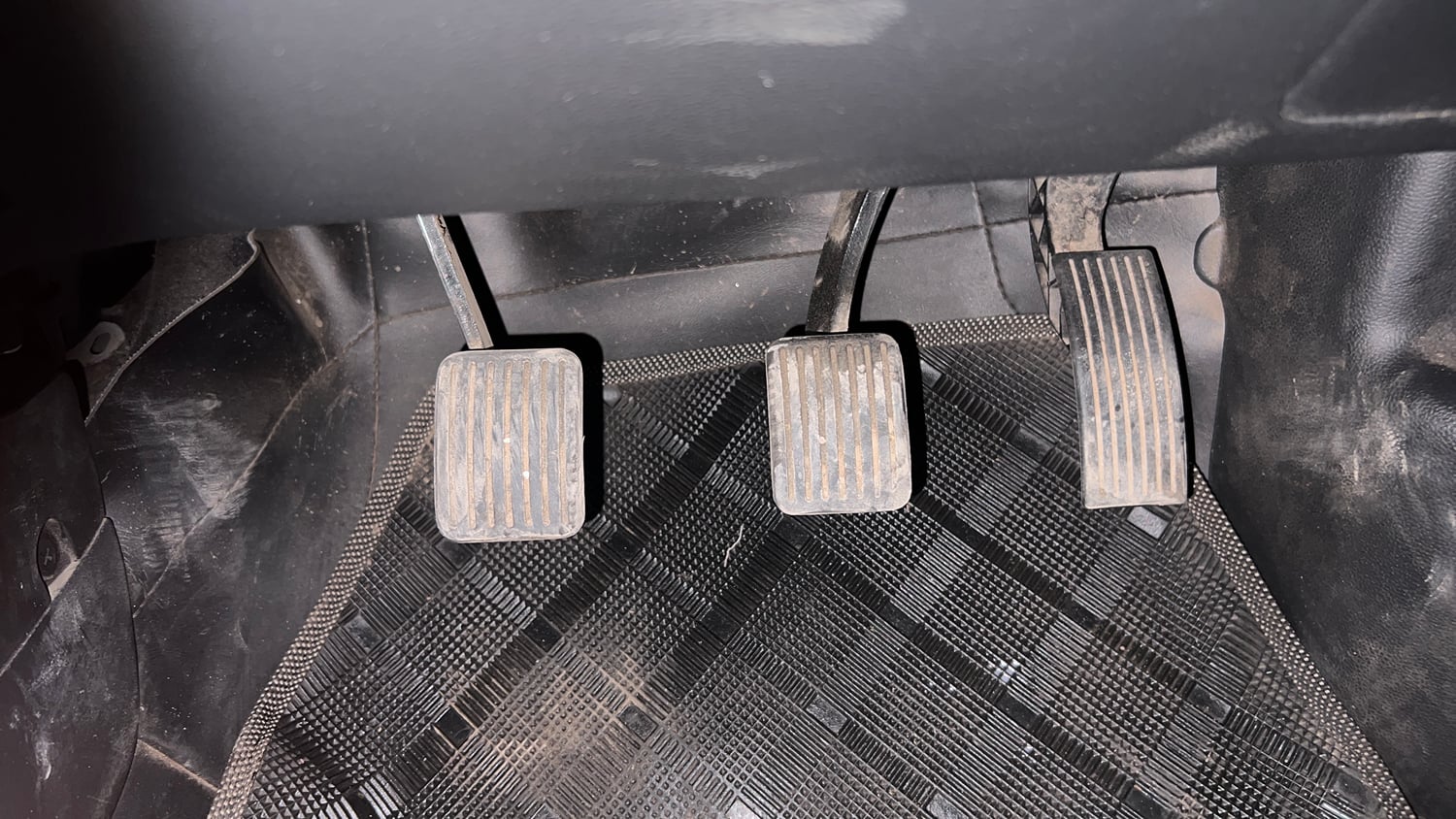 Used 2019 Hyundai Grand i10 Sportz 1.2 Kappa VTVT Petrol Manual interior PEDALS VIEW