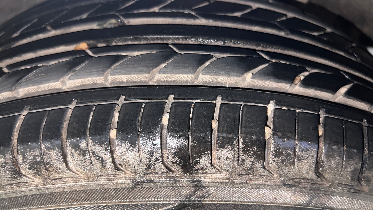 Used 2012 Honda City 1.5 E MT Petrol Manual tyres LEFT REAR TYRE TREAD VIEW