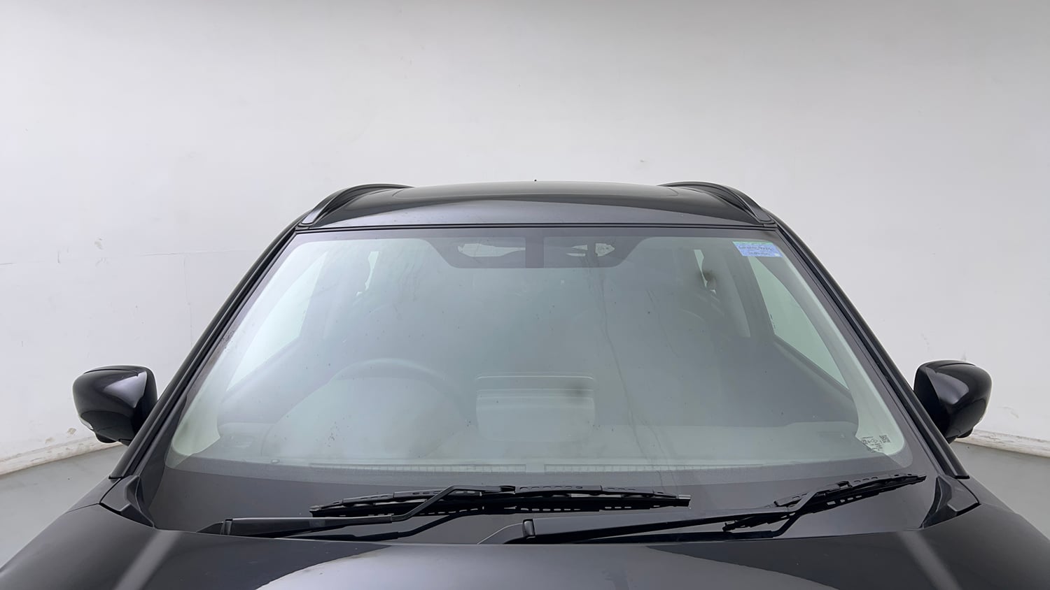 Used 2023 Toyota Urban Cruiser Hyryder V AT NeoDrive Petrol Automatic exterior FRONT WINDSHIELD VIEW