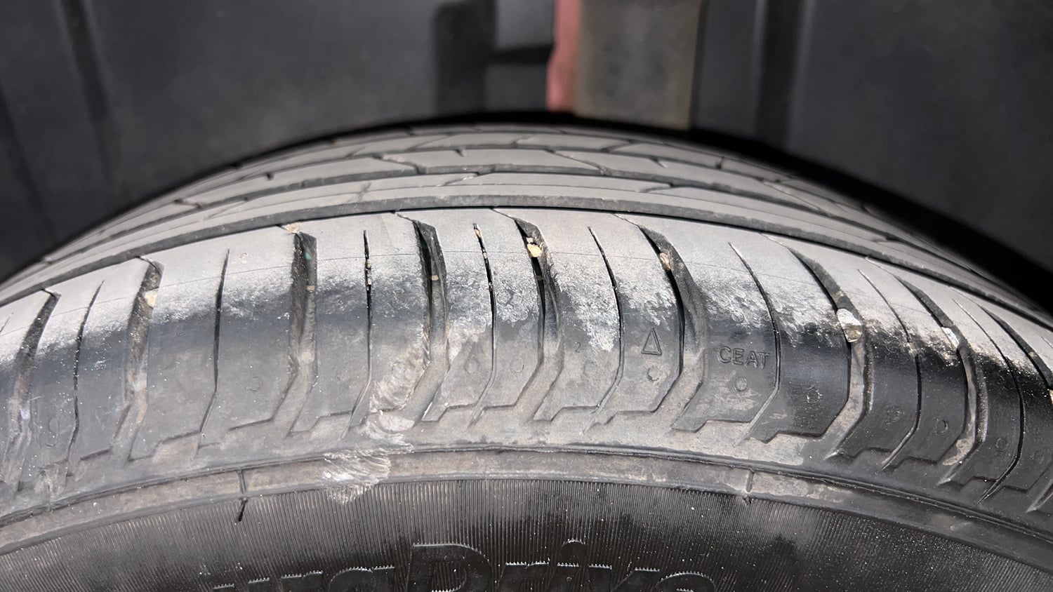 Used 2025 Volkswagen Virtus GT Line 1.0 TSI AT Petrol Automatic tyres LEFT REAR TYRE TREAD VIEW