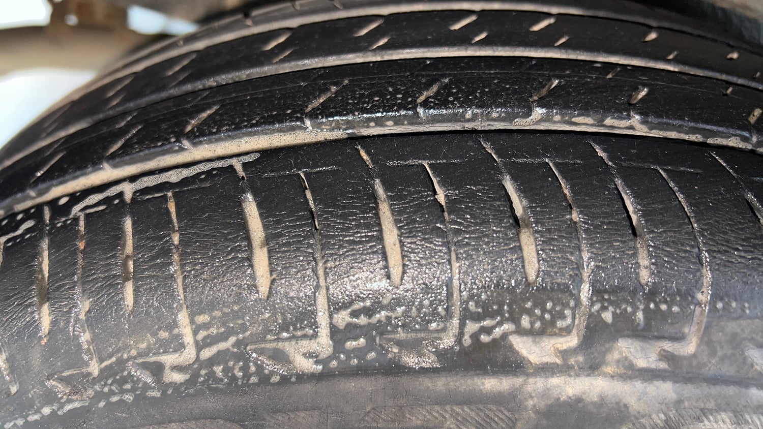 Used 2022 Maruti Suzuki Ignis Sigma 1.2 MT Petrol Manual tyres RIGHT REAR TYRE TREAD VIEW
