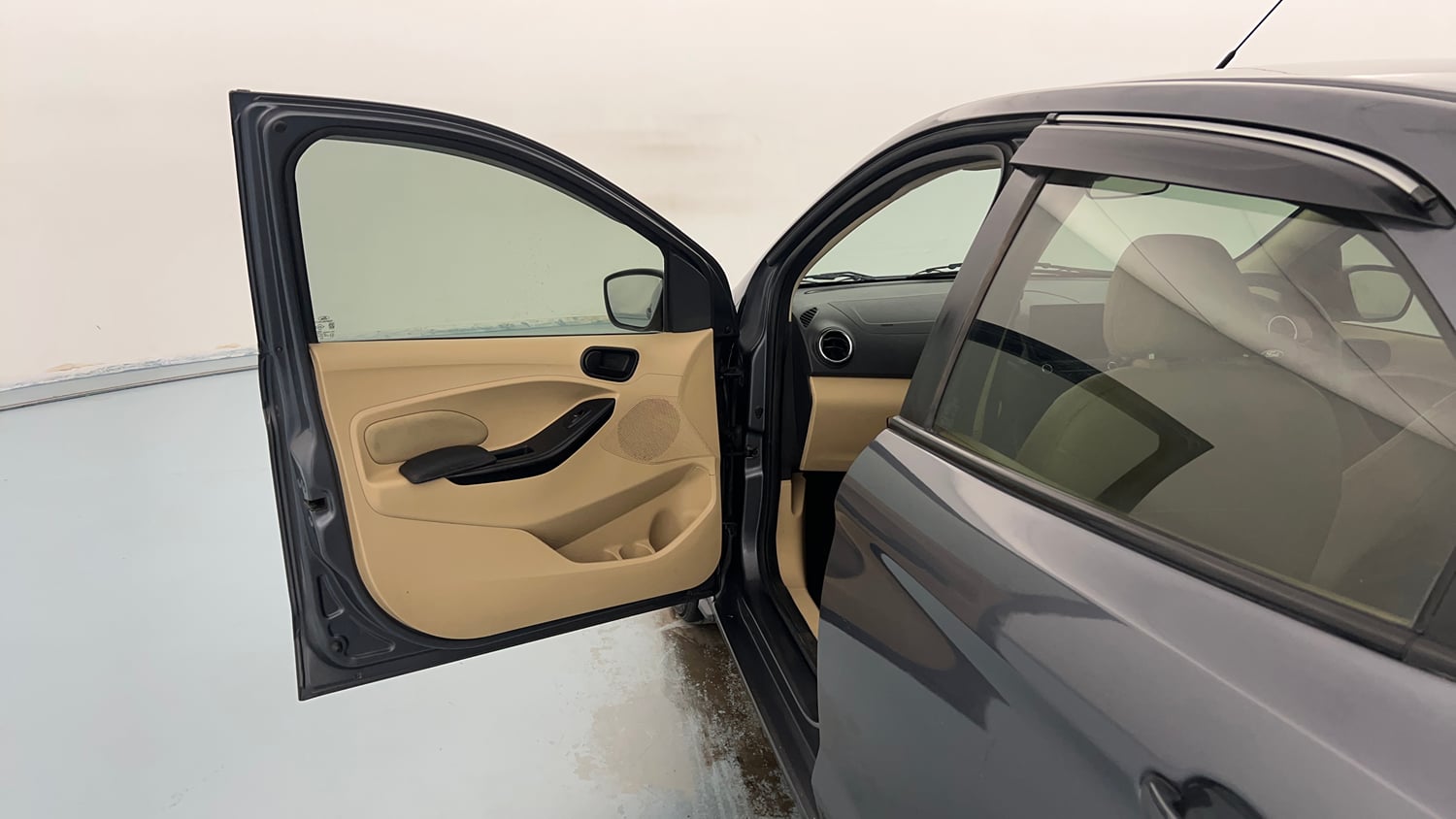 Used 2020 Ford Figo Aspire Titanium Plus 1.5 TDCi Diesel Manual interior LEFT FRONT DOOR OPEN VIEW