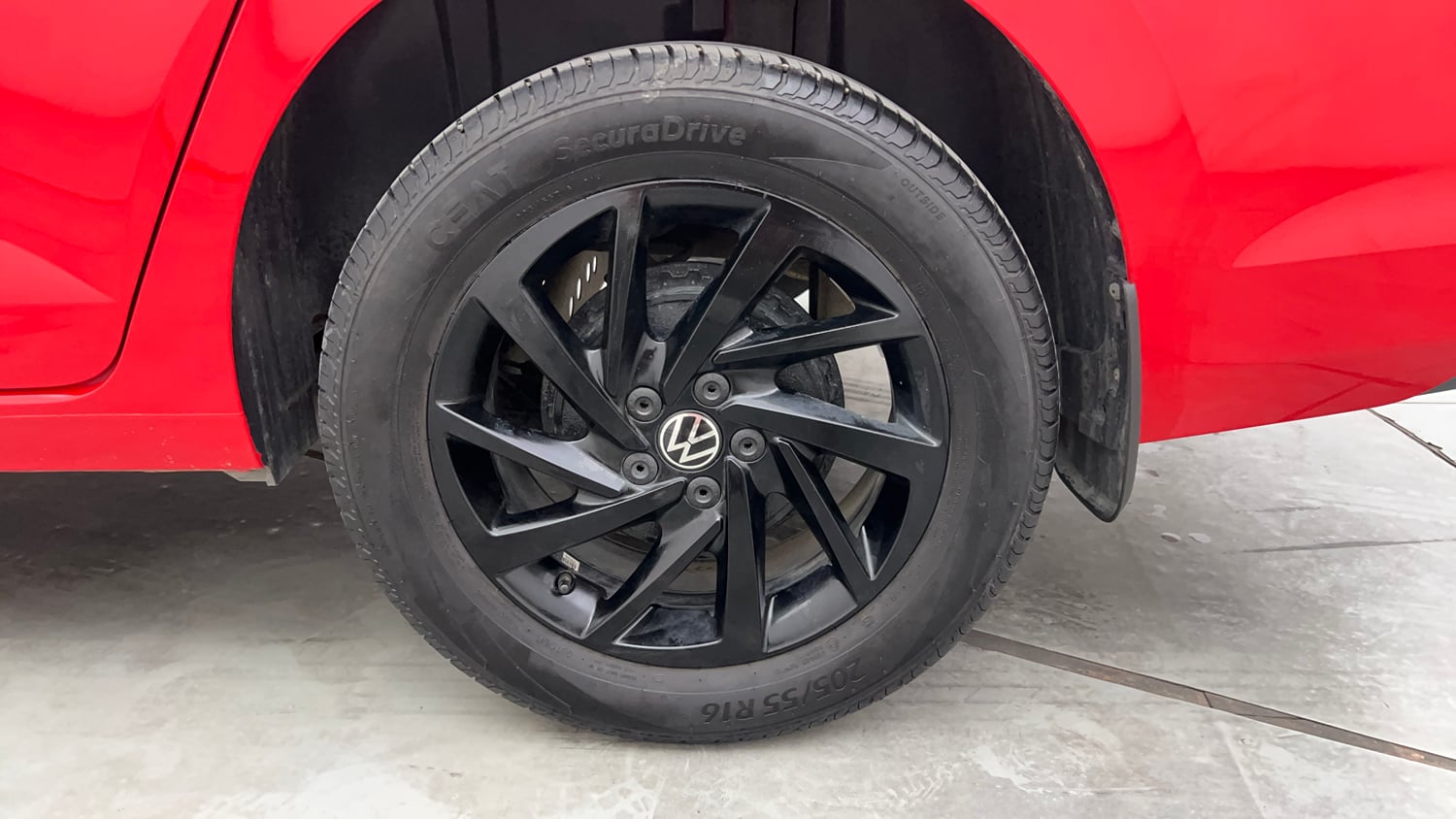Used 2025 Volkswagen Virtus GT Line 1.0 TSI AT Petrol Automatic tyres LEFT REAR TYRE RIM VIEW