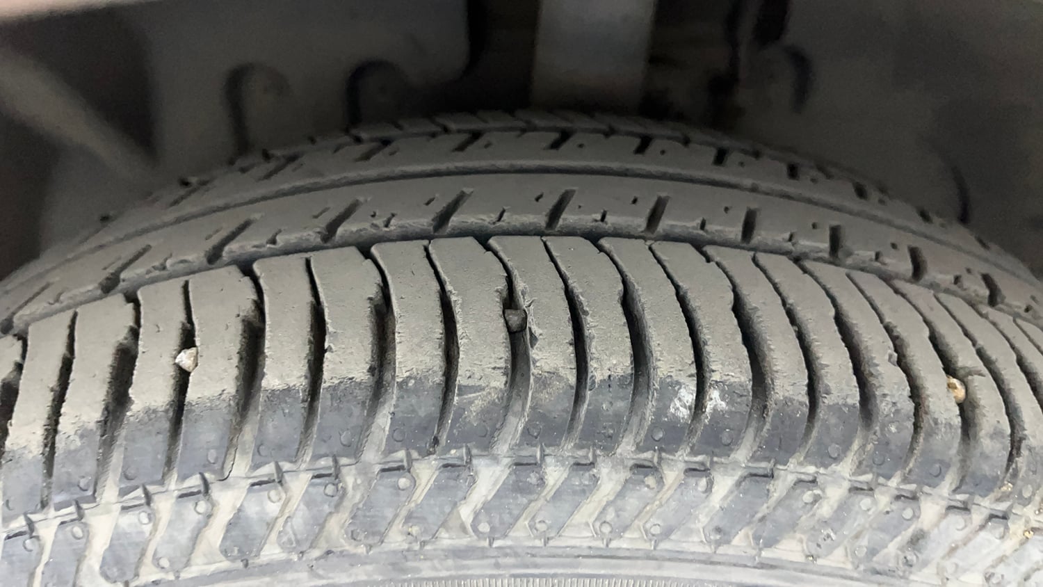 Used 2017 Ford EcoSport Titanium 1.5L Ti-VCT AT Petrol Automatic tyres LEFT FRONT TYRE TREAD VIEW
