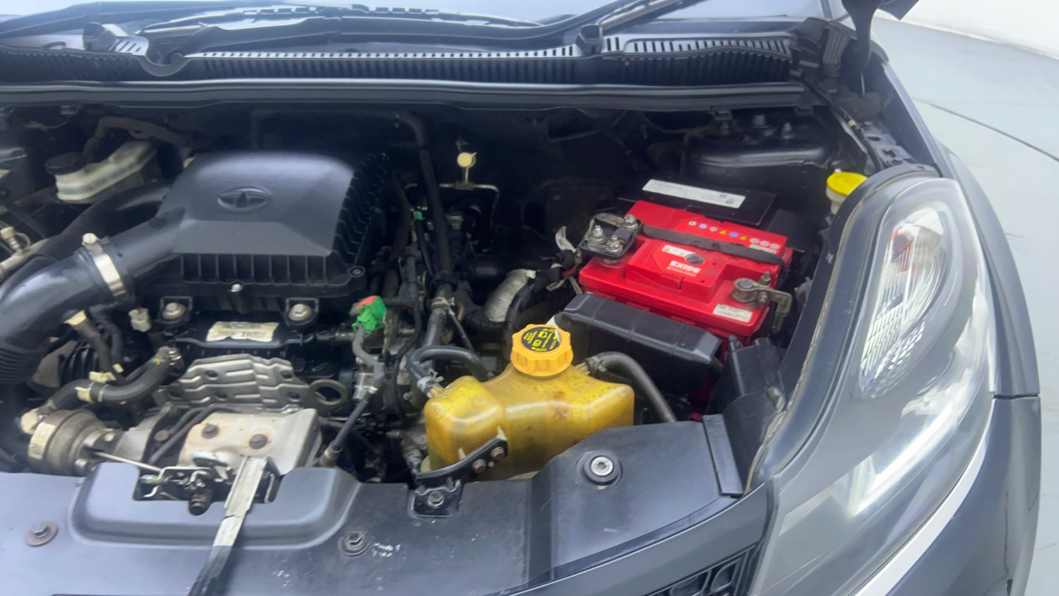 Used 2019 Tata Nexon XZA Plus Petrol Petrol Automatic engine ENGINE LEFT SIDE VIEW