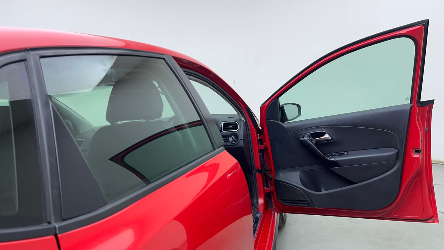 Used 2021 Volkswagen Polo GT Petrol Automatic interior RIGHT FRONT DOOR OPEN VIEW