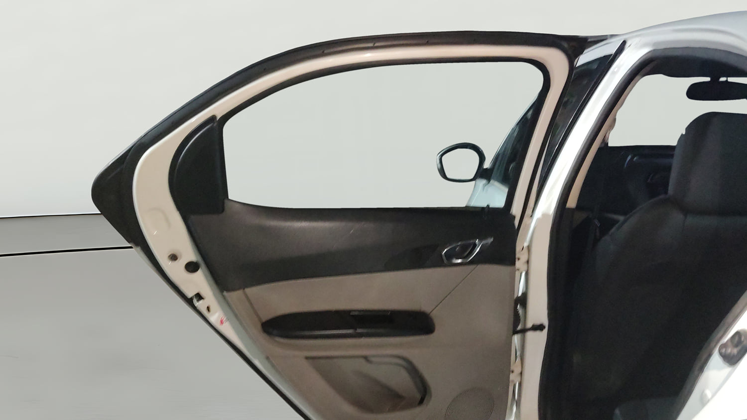 Used 2018 Tata Tiago Revotorq XZ Diesel Manual interior LEFT REAR DOOR OPEN VIEW