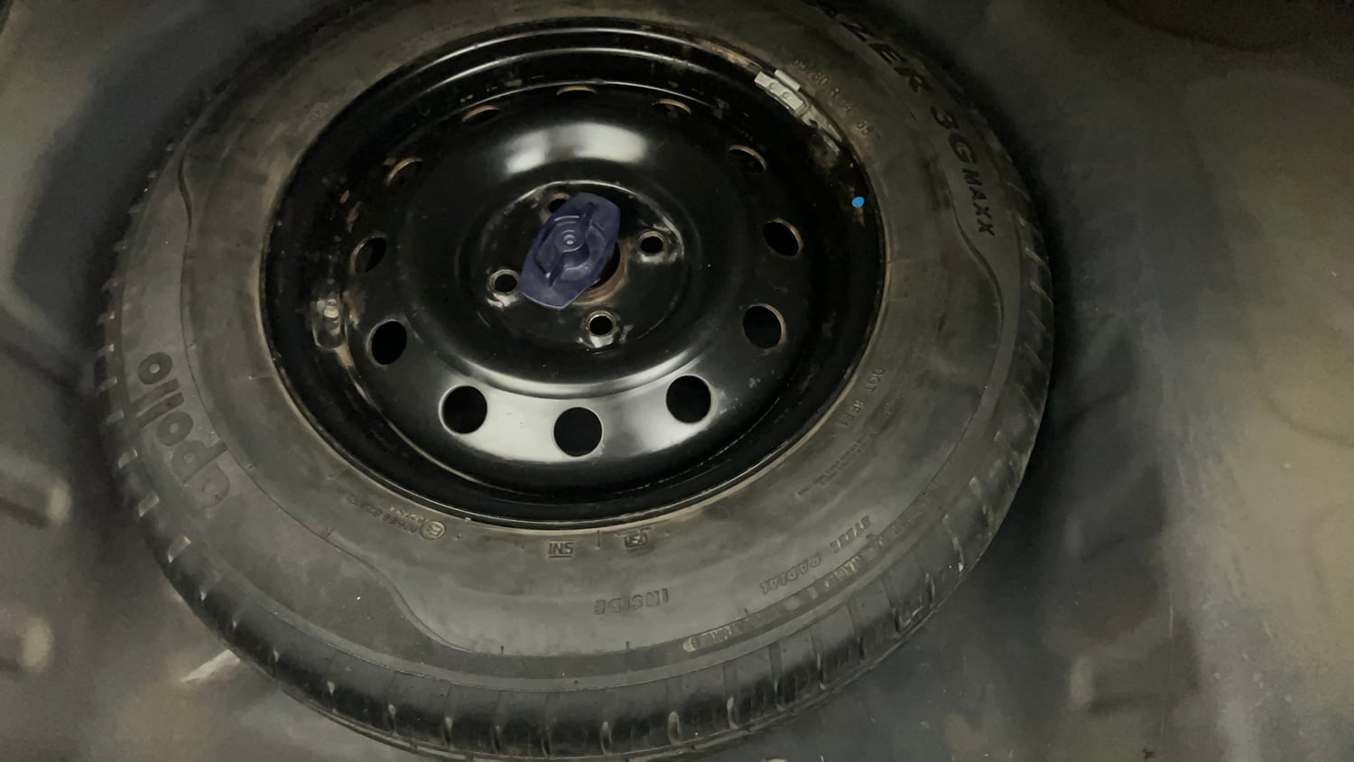 Used 2018 Maruti Suzuki Dzire VDi AMT Diesel Automatic tyres SPARE TYRE VIEW