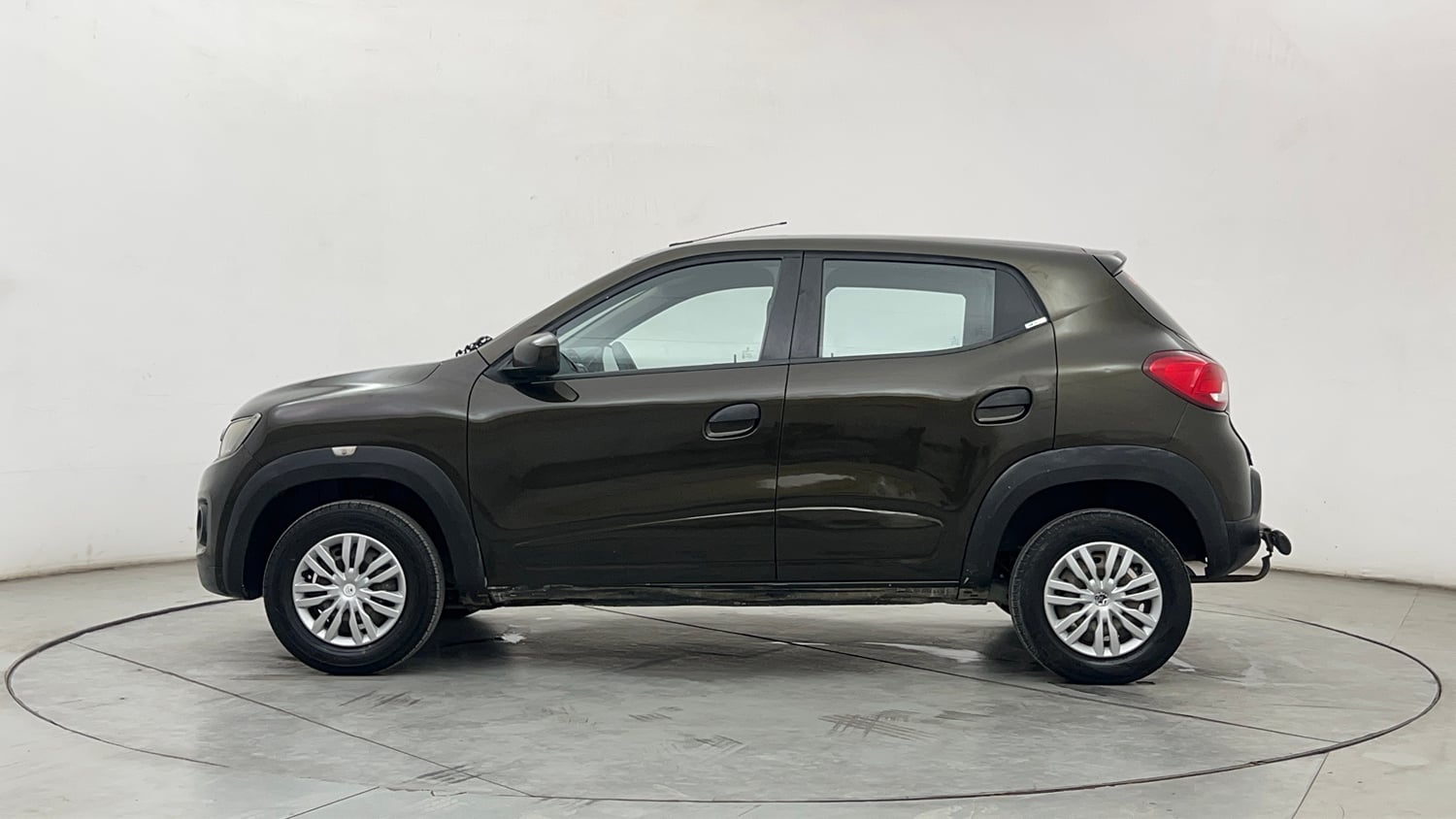 Used 2016 Renault Kwid RXT Petrol Manual exterior LEFT SIDE VIEW