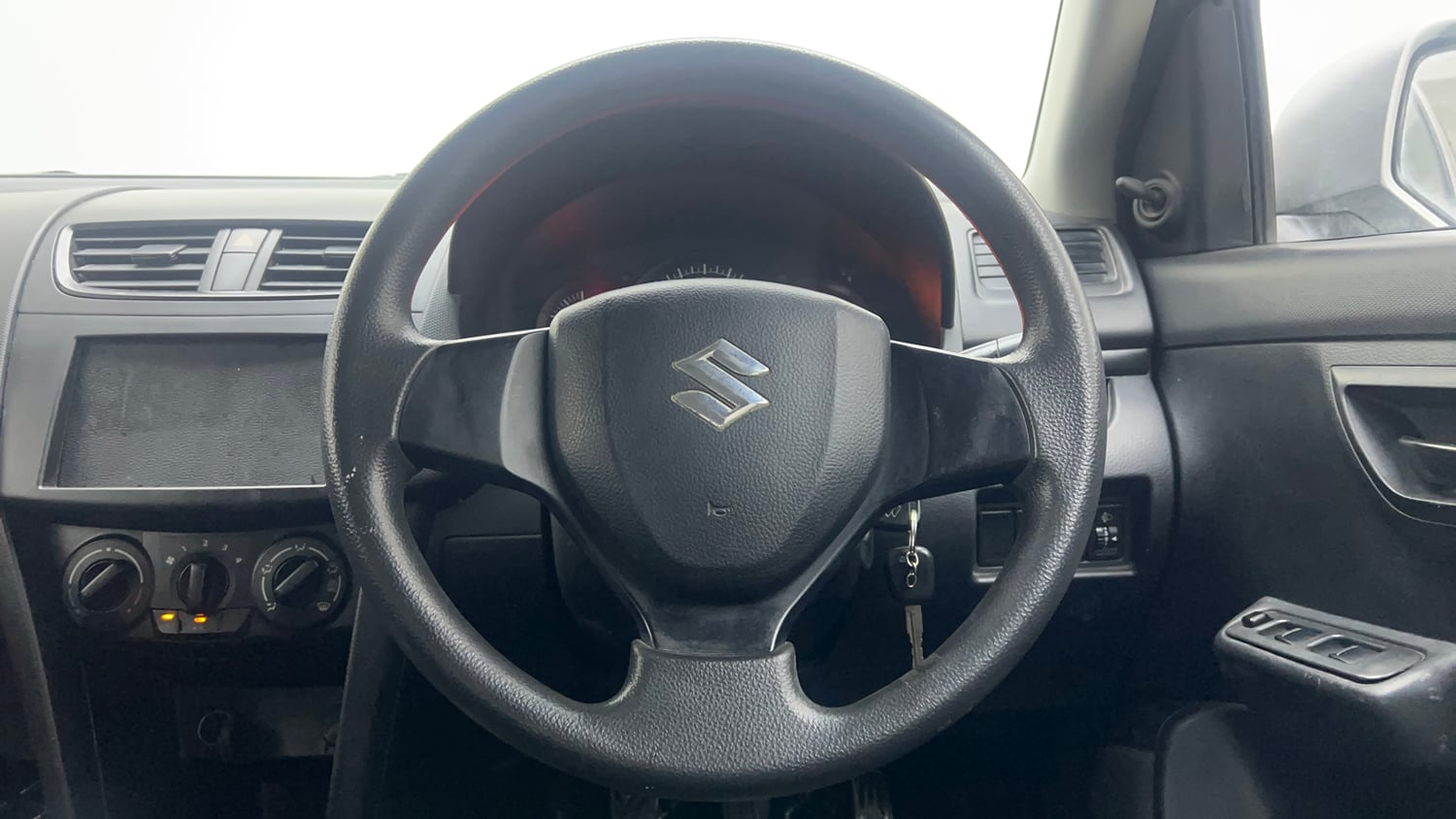 Used 2014 Maruti Suzuki Swift LXi Petrol Manual interior STEERING VIEW