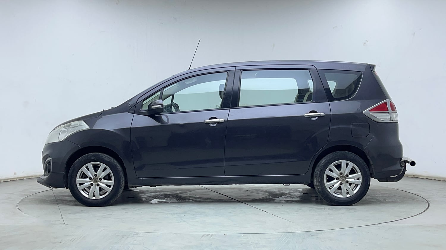 Used 2018 Maruti Suzuki Ertiga ZXI Petrol Manual exterior LEFT SIDE VIEW