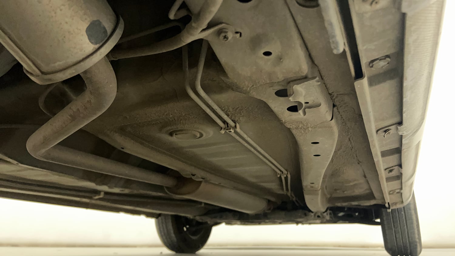 Used 2021 Maruti Suzuki S-Presso VXi CNG Cng Manual extra REAR RIGHT UNDERBODY VIEW