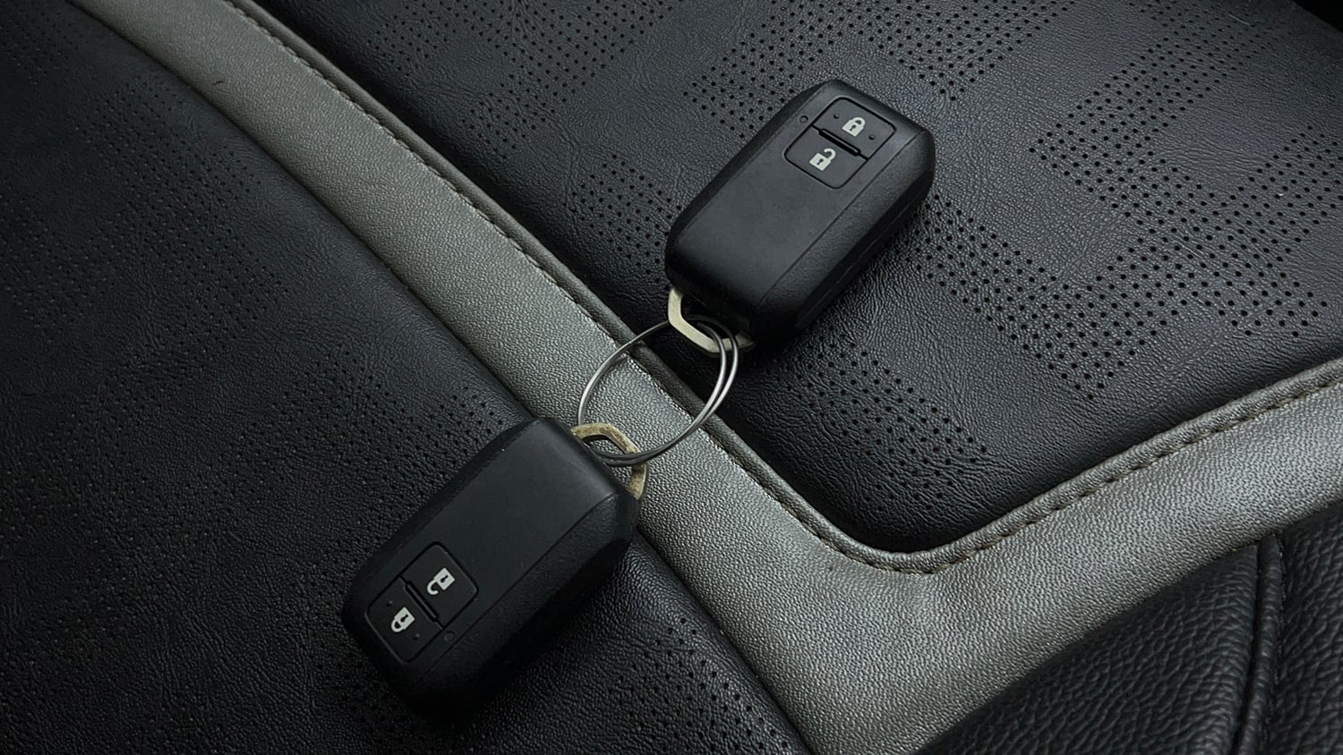 Used 2023 Maruti Suzuki XL6 Zeta MT Petrol Petrol Manual extra CAR KEY VIEW