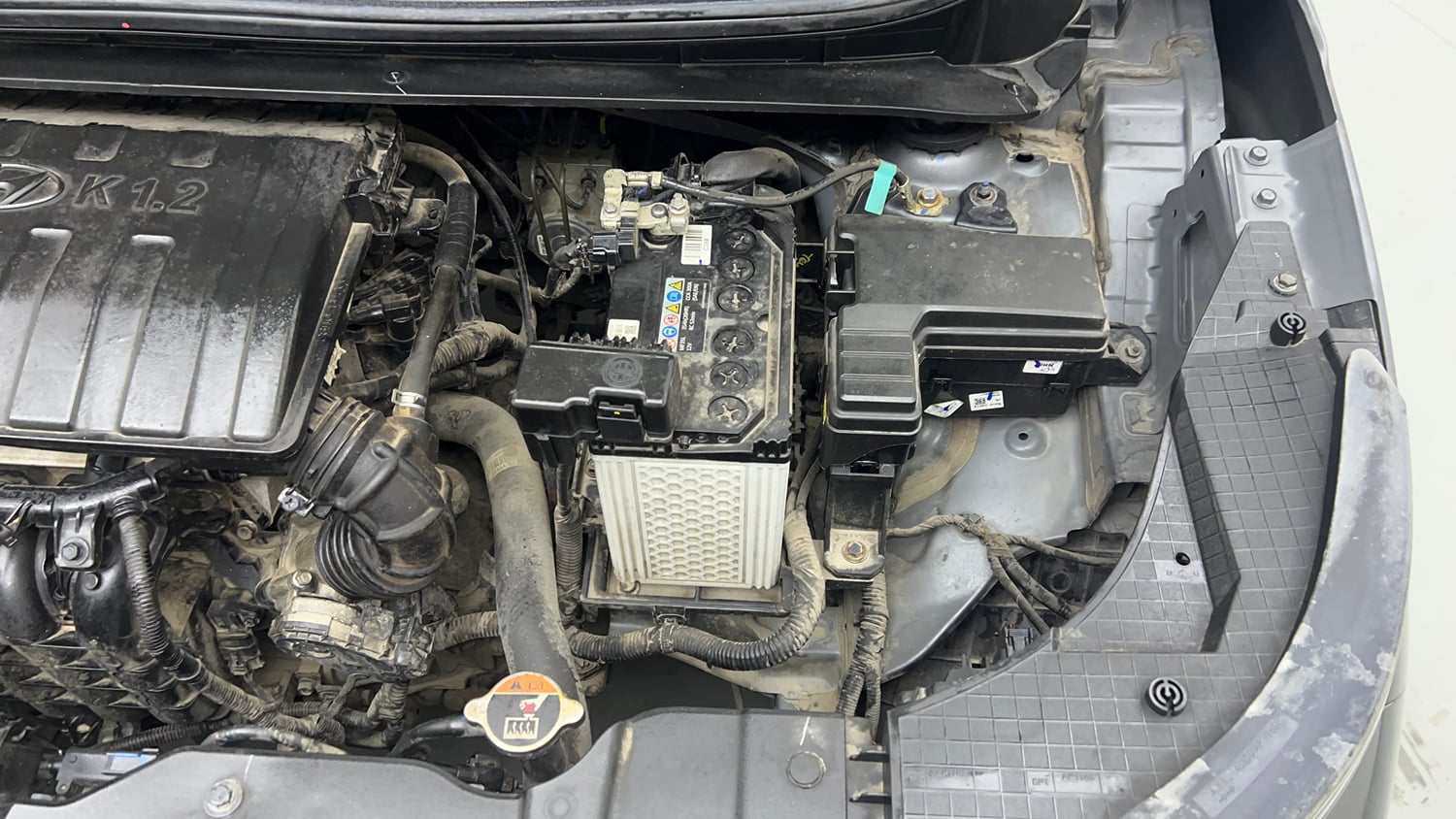Used 2023 Hyundai Exter SX (O) 1.2 MT Petrol Manual engine ENGINE LEFT SIDE VIEW