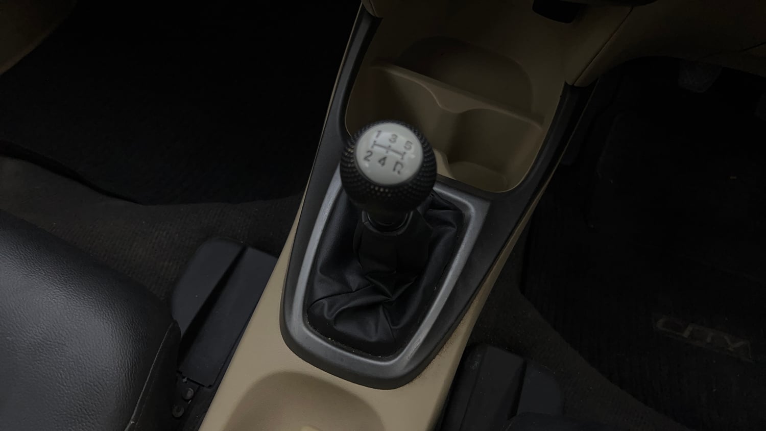 Used 2012 Honda City 1.5 E MT Petrol Manual interior GEAR  KNOB VIEW