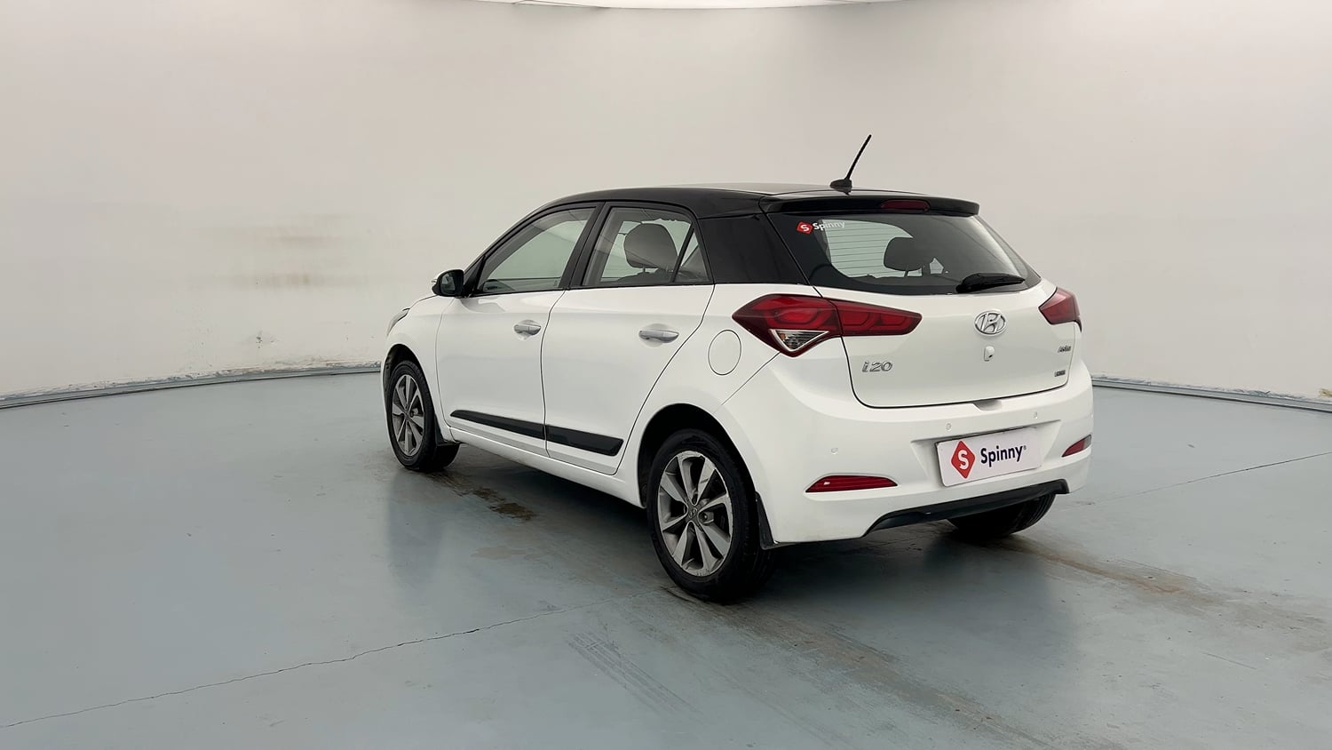 Used 2017 Hyundai Elite i20 Asta 1.4 CRDI (O) Diesel Manual exterior LEFT REAR CORNER VIEW