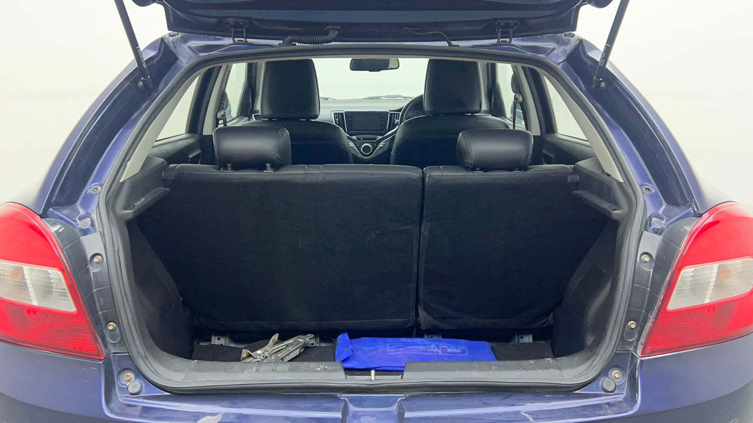 Used 2019 Toyota Glanza G Petrol Manual interior DICKY INSIDE VIEW