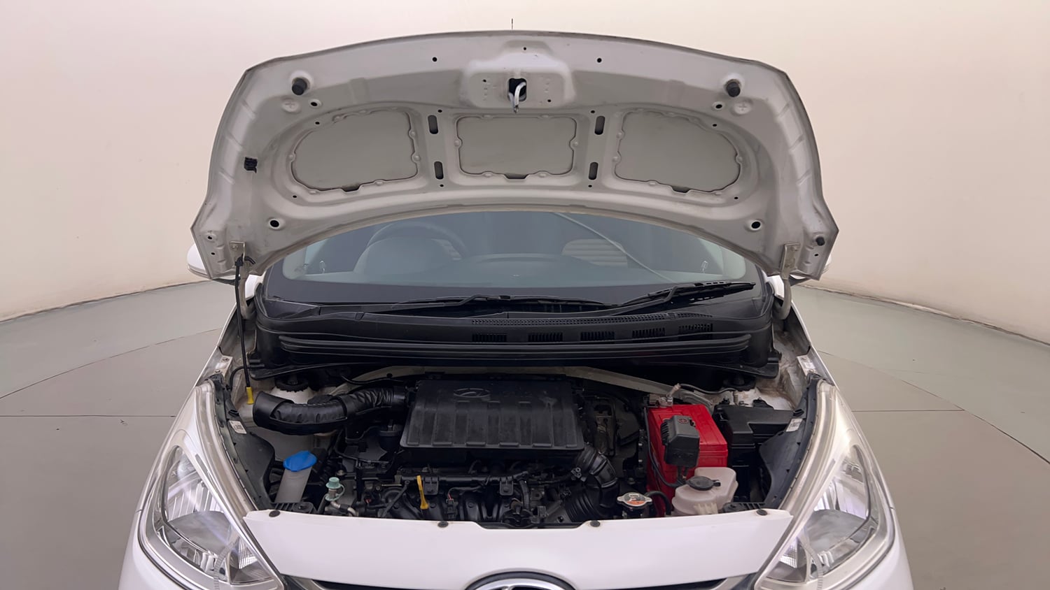 Used 2019 Hyundai Grand i10 Sportz 1.2 Kappa VTVT Petrol Manual engine ENGINE & BONNET OPEN FRONT VIEW