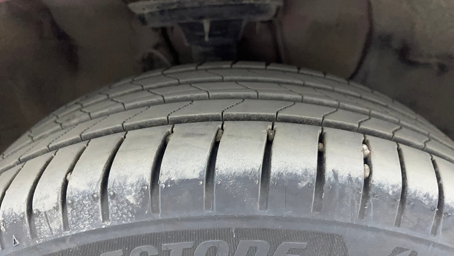 Used 2019 Hyundai Elite i20 Asta 1.2 (O) Petrol Manual tyres RIGHT FRONT TYRE TREAD VIEW
