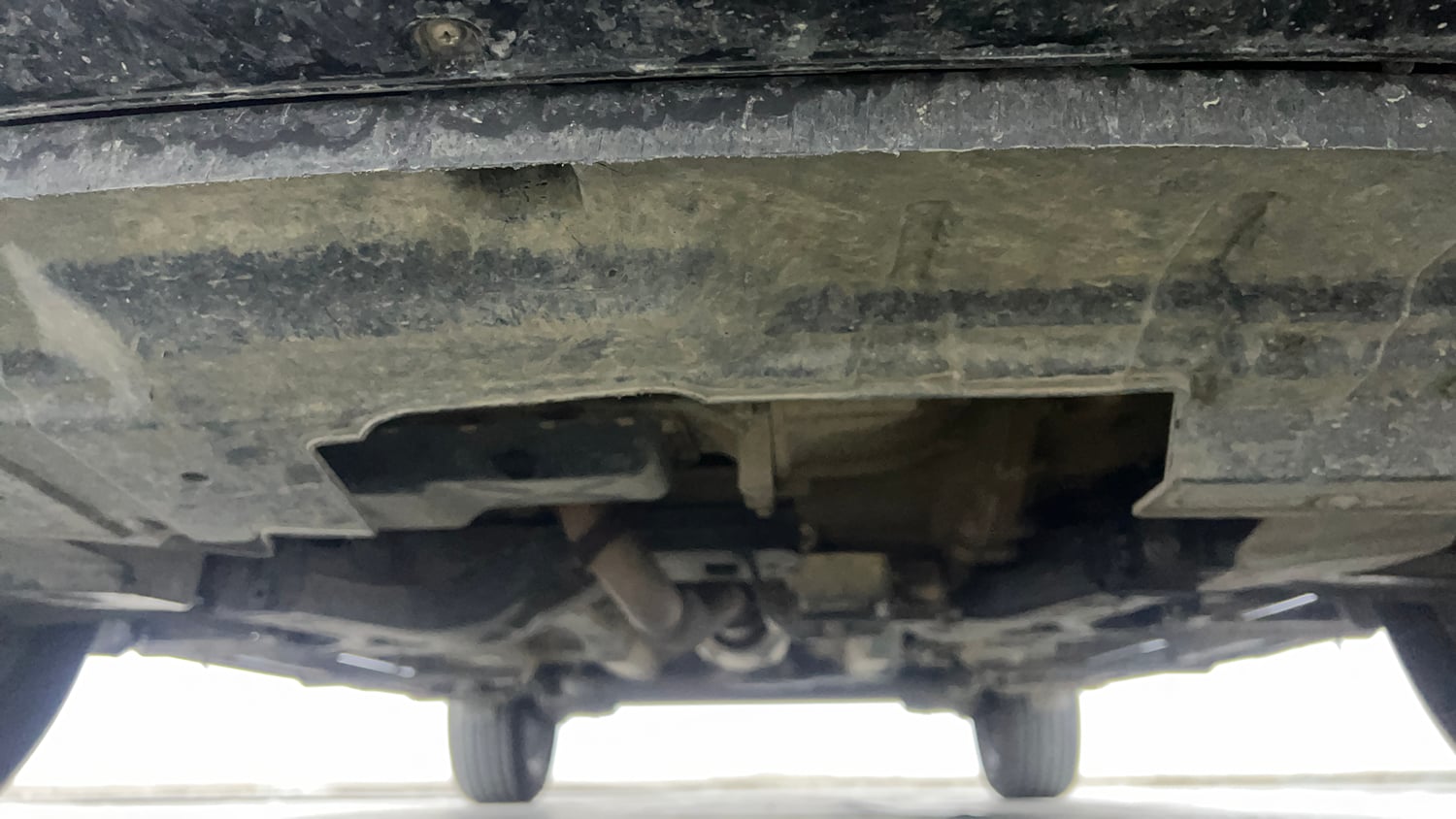 Used 2024 Tata Nexon Fearless Plus (S) 1.5 Diesel 6MT Dark Edition Diesel Manual extra FRONT LEFT UNDERBODY VIEW
