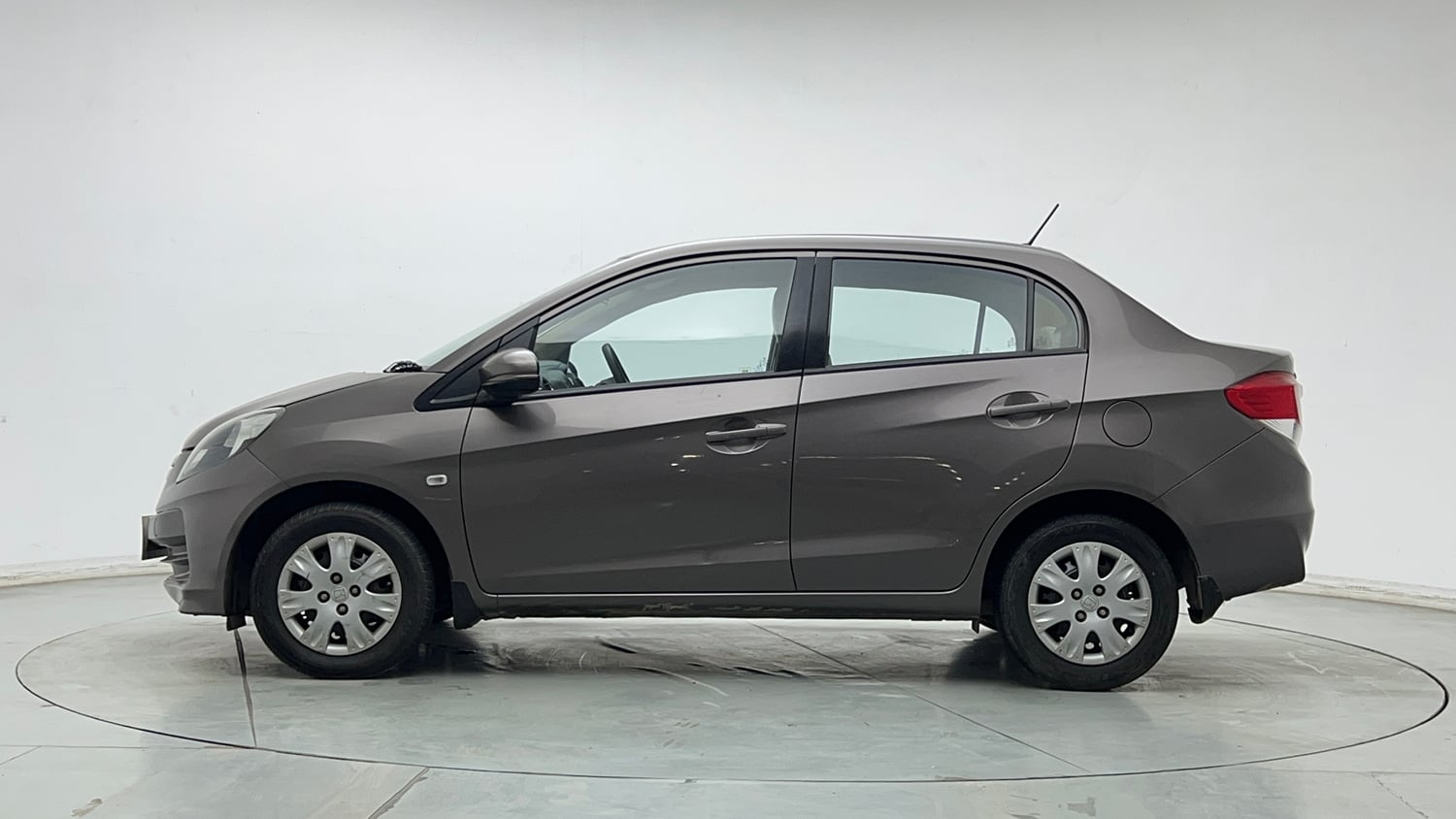 Used 2016 Honda Amaze 1.2 S i-VTEC Petrol Manual exterior LEFT SIDE VIEW