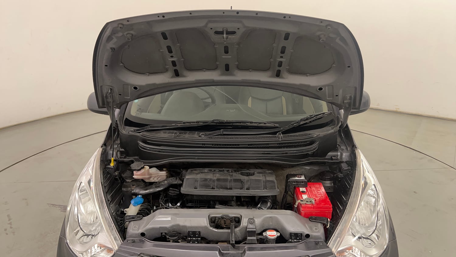 Used 2017 Hyundai Eon Magna Petrol Manual engine ENGINE & BONNET OPEN FRONT VIEW