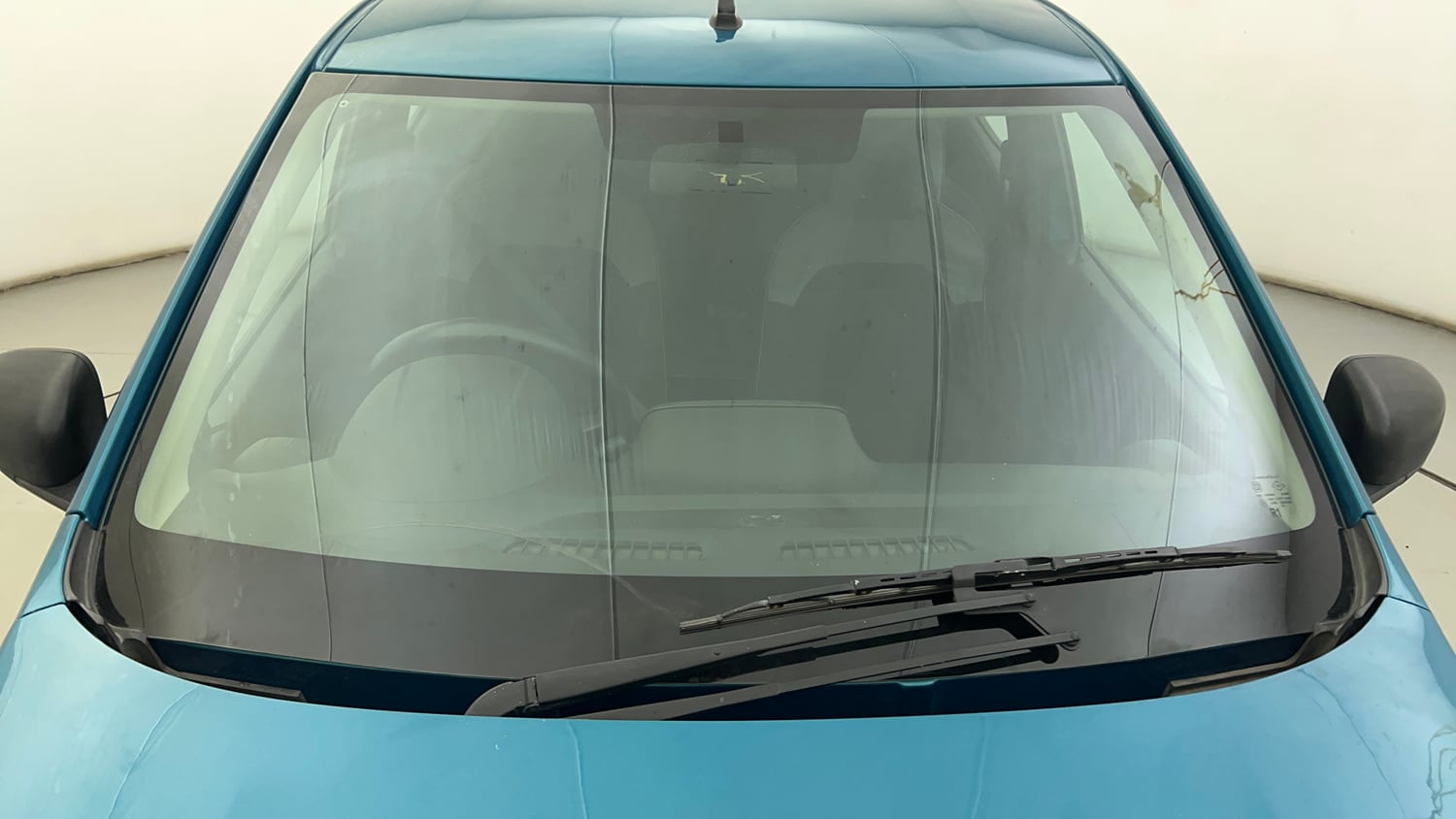 Used 2021 Renault Kwid RXL Petrol Manual exterior FRONT WINDSHIELD VIEW