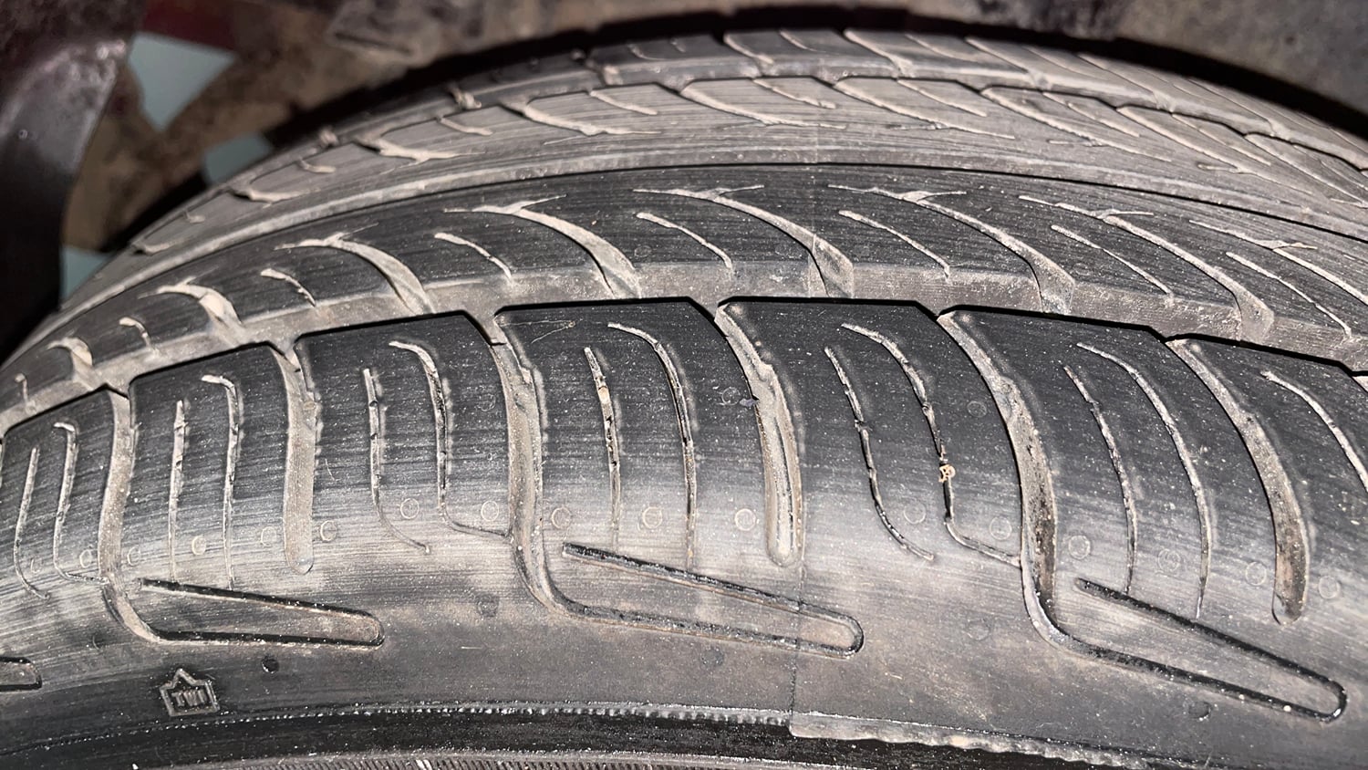 Used 2016 Hyundai Grand i10 Sportz 1.2 Kappa VTVT Petrol Manual tyres RIGHT REAR TYRE TREAD VIEW