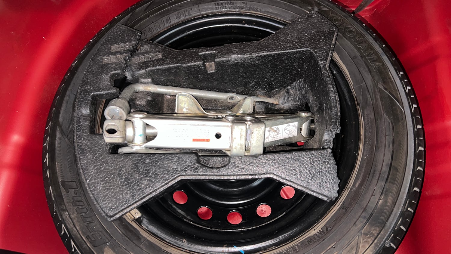 Used 2015 Maruti Suzuki Celerio VXi Petrol Manual tyres SPARE TYRE VIEW